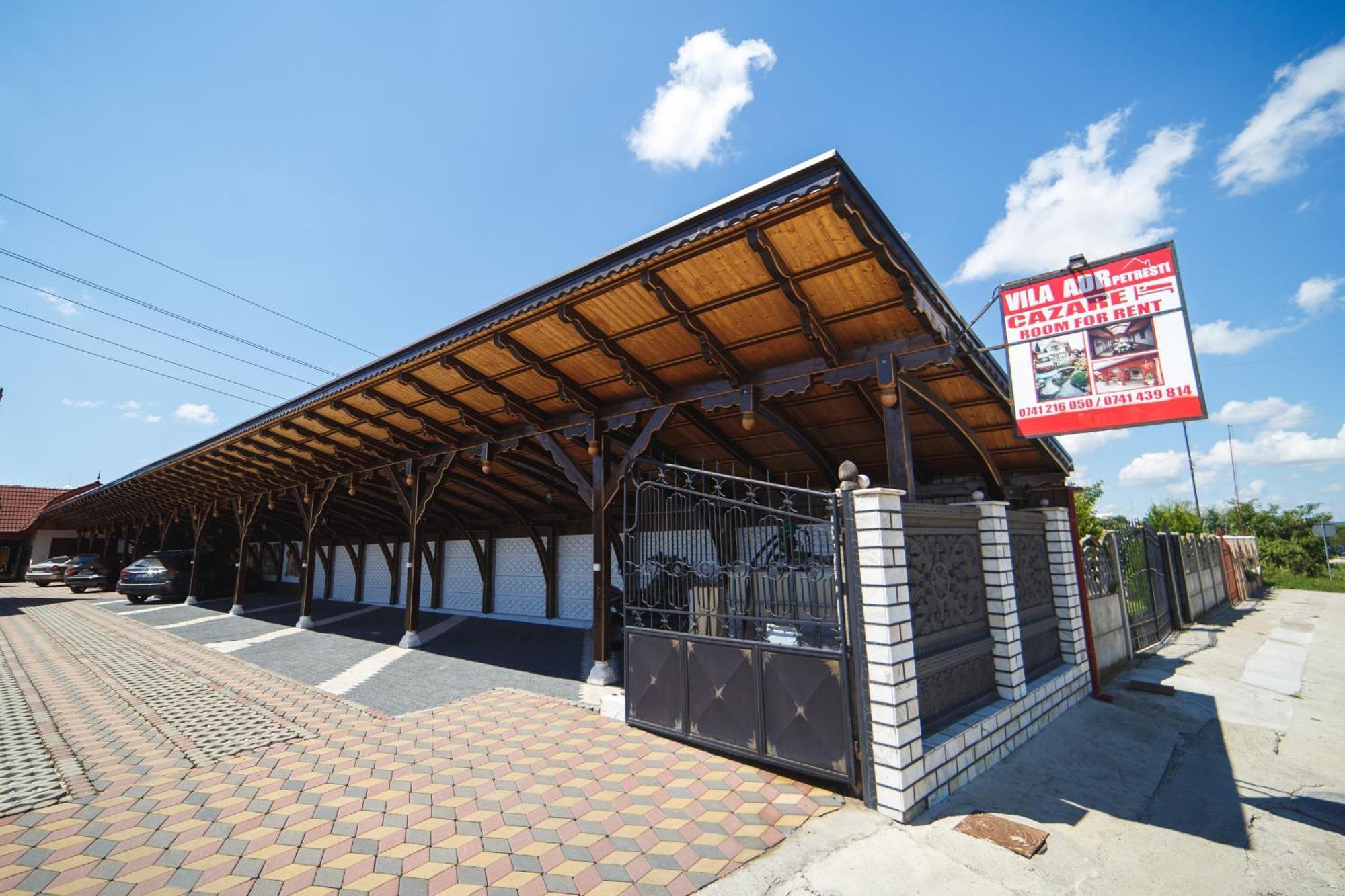 Vila Adr Petresti Luaran gambar
