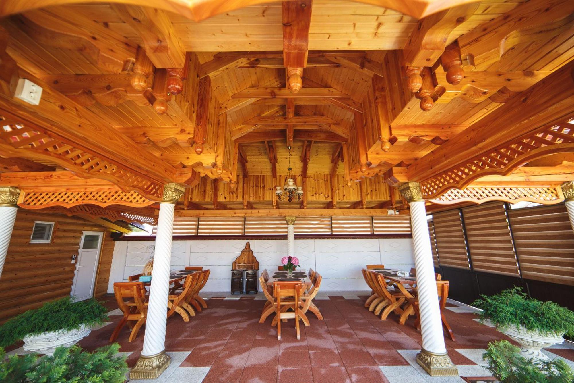 Vila Adr Petresti Luaran gambar